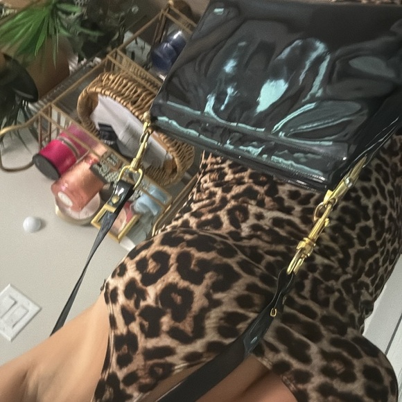 Koret vintage patent leather shoulder purse - Picture 10 of 11